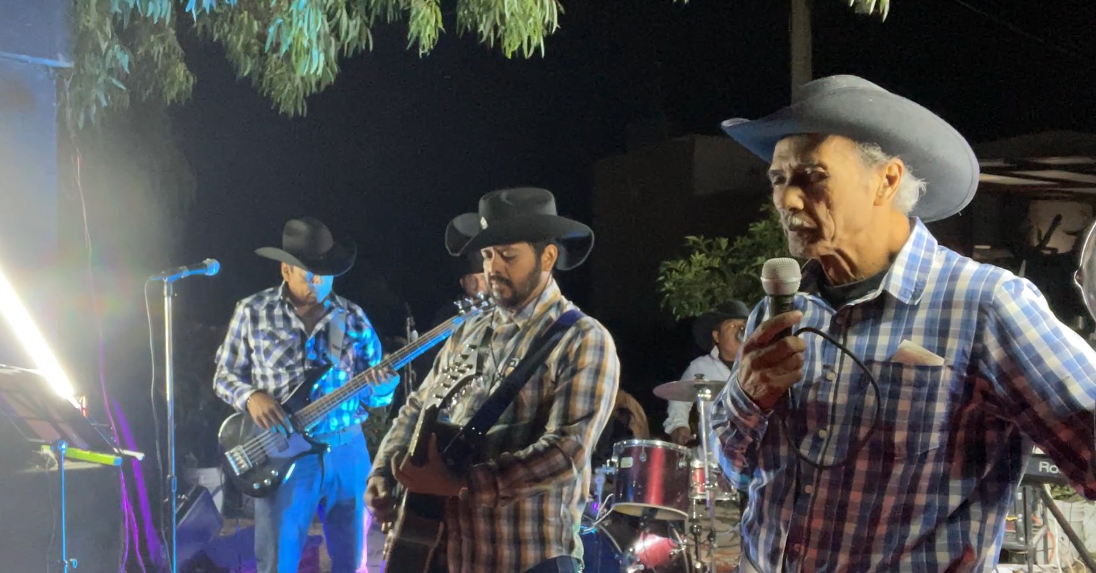 Deseo Norteño durante actuación en evento